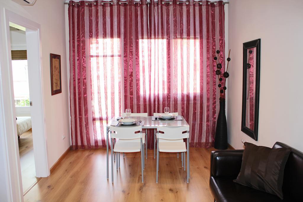 Classbedroom Gaudi Apartments Βαρκελώνη Δωμάτιο φωτογραφία