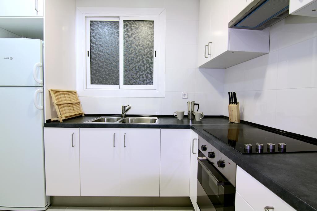 Classbedroom Gaudi Apartments Βαρκελώνη Δωμάτιο φωτογραφία